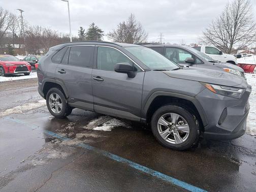 2025 Toyota RAV4 Hybrid LE