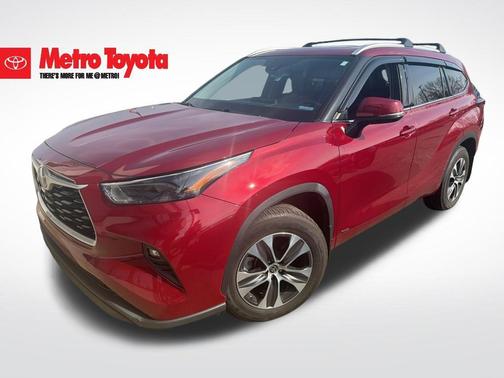 2022 Toyota Highlander Hybrid XLE