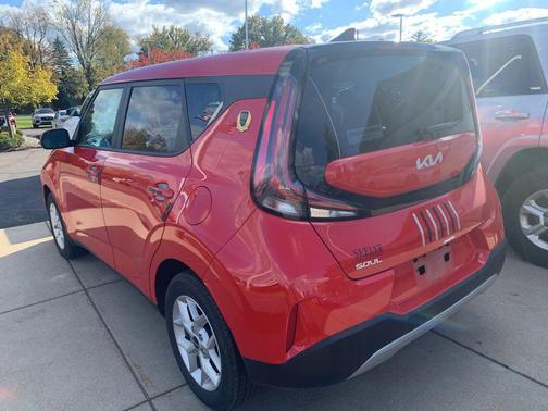 2024 Kia Soul LX