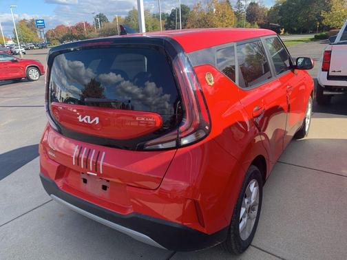 2024 Kia Soul LX