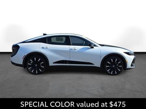 Oxygen White/Black 2026 Toyota Crown Platinum