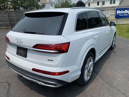 2021 Audi Q7 55 Premium