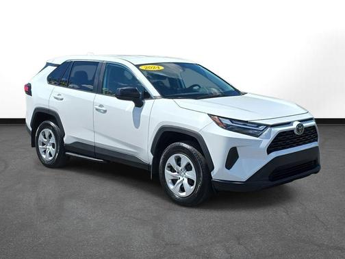 Ice Cap 2024 Toyota RAV4 LE