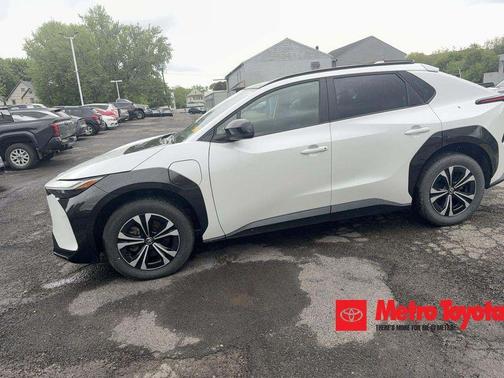 Alloy 2024 Toyota bZ4X XLE