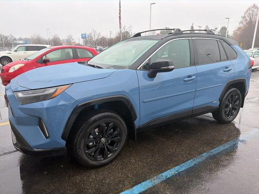 2024 Toyota RAV4 Hybrid SE