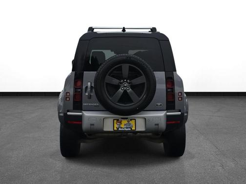 2021 Land Rover Defender 110 SE