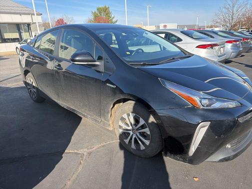 2021 Toyota Prius XLE
