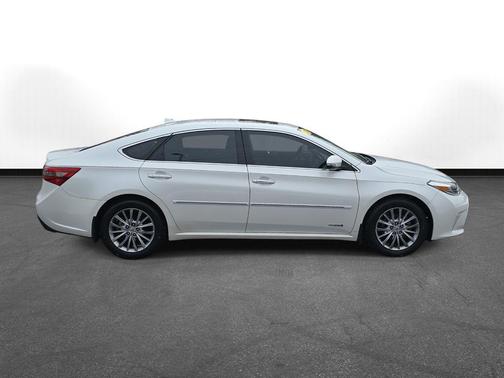 2016 Toyota Avalon Hybrid Limited