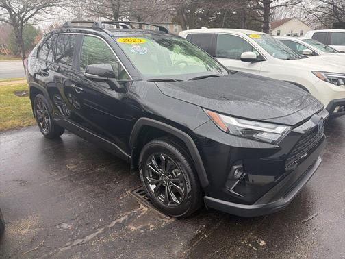 2023 Toyota RAV4 Hybrid XLE Premium