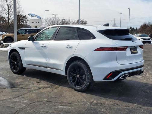2025 Jaguar F-PACE P400 R-Dynamic S