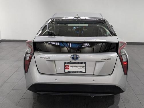 2017 Toyota Prius Two