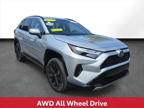 2024 Toyota RAV4 Hybrid SE