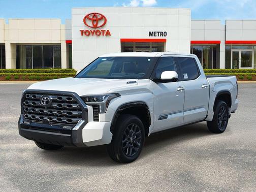 2025 Toyota Tundra Hybrid Platinum