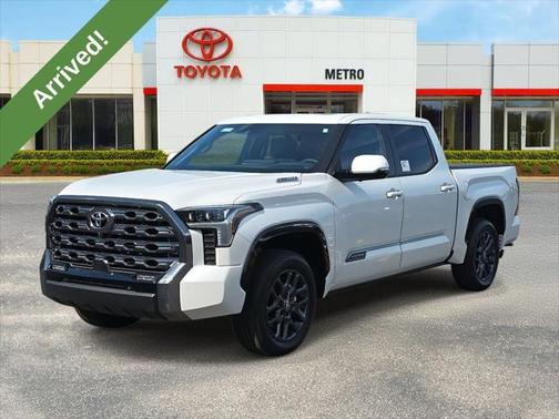 2025 Toyota Tundra Hybrid Platinum