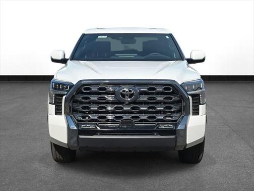 2025 Toyota Tundra Hybrid Platinum