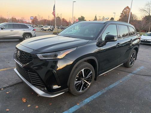 2022 Toyota Highlander XSE