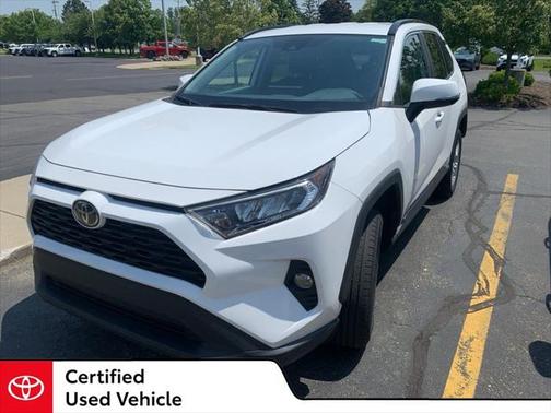 2020 Toyota RAV4 XLE