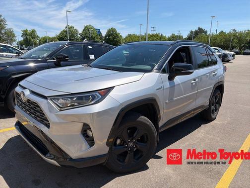 Silver Sky Metallic/Midnight Black Metallic 2021 Toyota RAV4 Hybrid SE