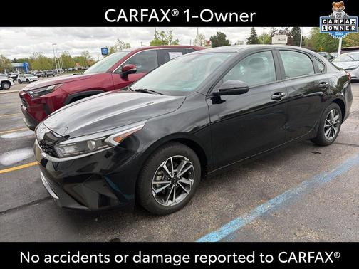 Aurora Black 2023 Kia Forte LXS