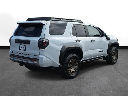 2025 Toyota 4Runner Hybrid Trailhunter