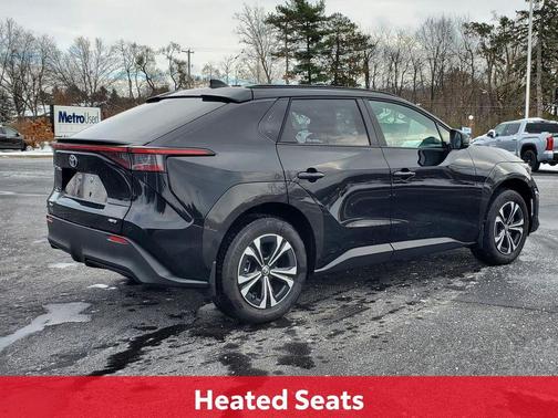 2024 Toyota bZ4X XLE