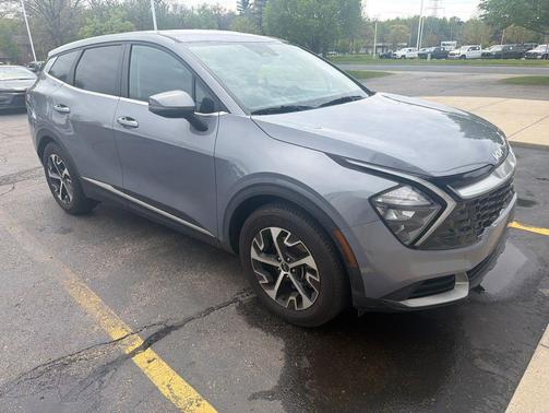 Everlasting Silver 2023 Kia Sportage EX