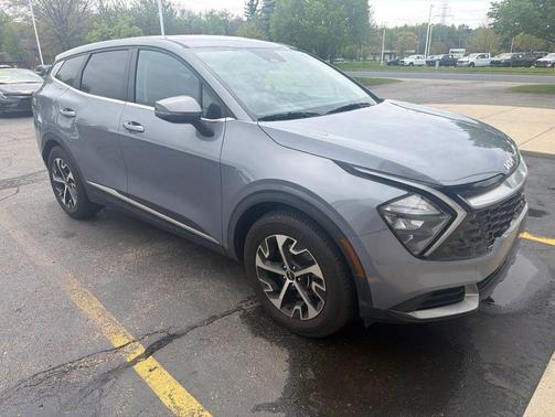 Everlasting Silver 2023 Kia Sportage EX