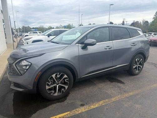 Everlasting Silver 2023 Kia Sportage EX