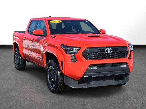 2024 Toyota Tacoma Hybrid TRD Sport