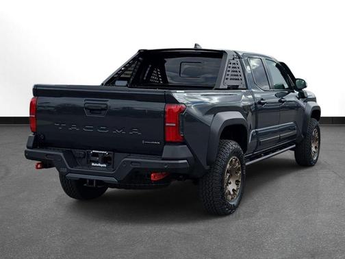 2025 Toyota Tacoma Hybrid Trailhunter