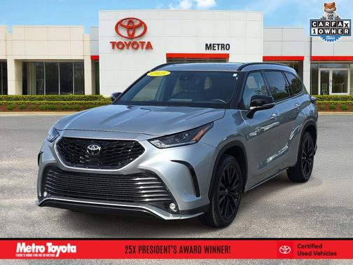 Celestial Silver Metallic 2025 Toyota Highlander XSE