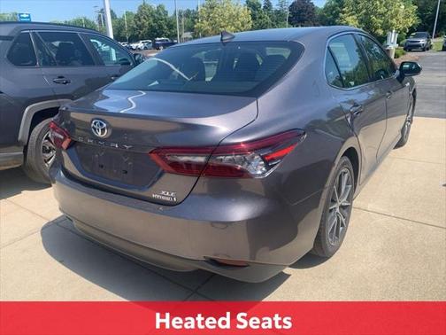 2024 Toyota Camry Hybrid XLE