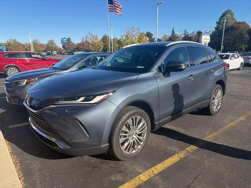 2021 Toyota Venza XLE