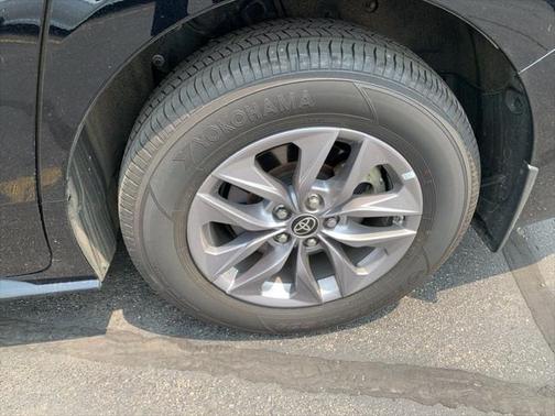2023 Toyota Sienna XLE 7 Passenger