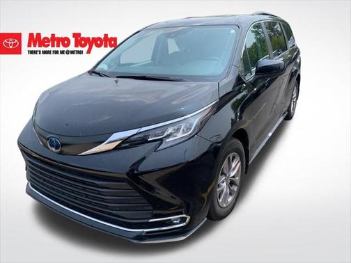 2023 Toyota Sienna XLE 7 Passenger