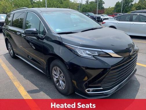 2023 Toyota Sienna XLE 7 Passenger