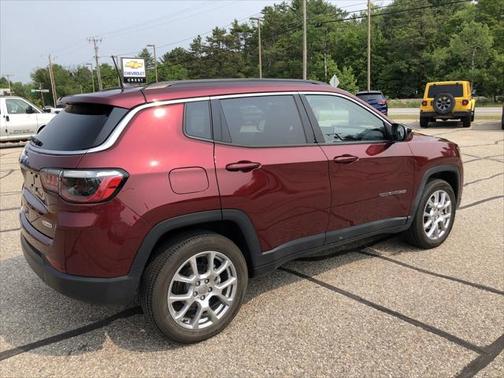 2022 Jeep Compass Latitude Lux 4x4