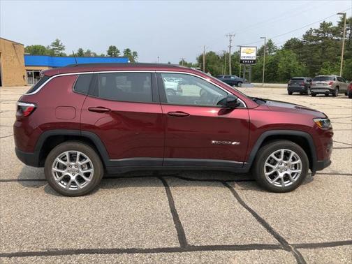 2022 Jeep Compass Latitude Lux 4x4