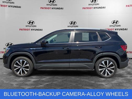 Deep Black 2022 Volkswagen Taos 1.5T SE