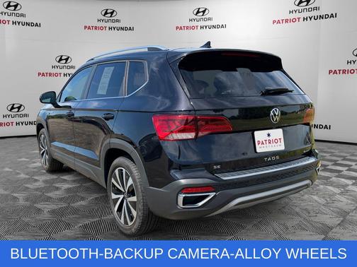 Deep Black 2022 Volkswagen Taos 1.5T SE