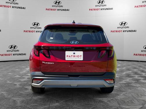 Ultimate Red 2025 Hyundai TUCSON SE