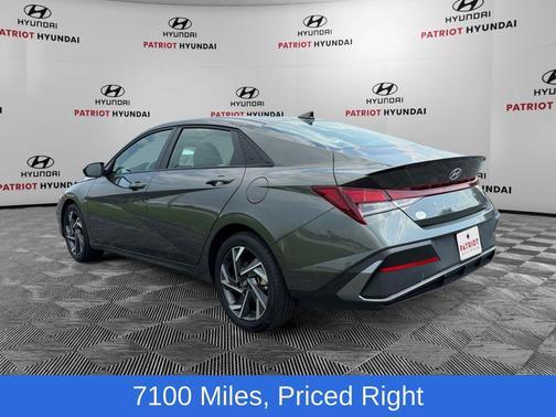 Amazon Gray 2025 Hyundai ELANTRA Sport