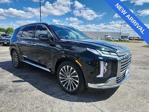Robust Emerald 2023 Hyundai PALISADE Calligraphy