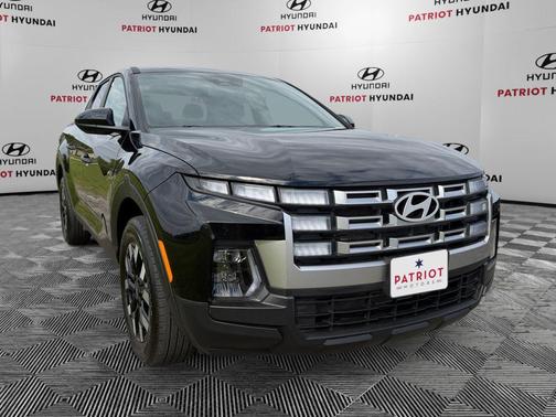 Phantom Black 2025 Hyundai SANTA CRUZ SE