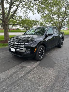 Phantom Black 2025 Hyundai SANTA CRUZ SE