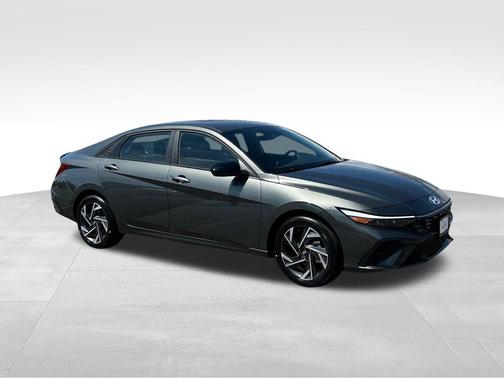 2025 Hyundai ELANTRA Sport