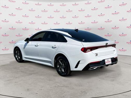 2021 Kia K5 LXS