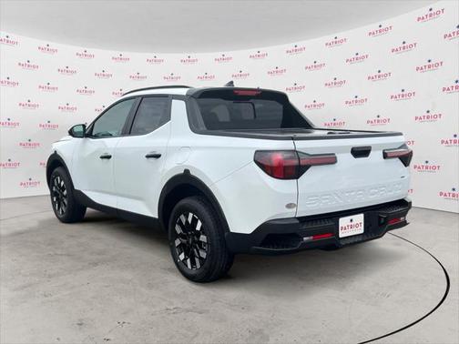 2025 Hyundai SANTA CRUZ SEL Activity