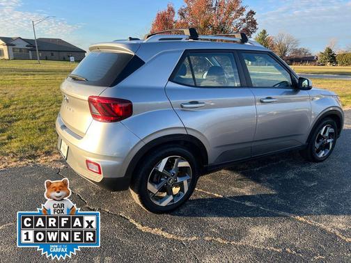 2023 Hyundai VENUE SEL