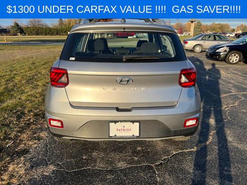 2023 Hyundai VENUE SEL